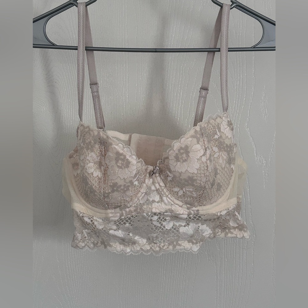 Adore Me | Lace Bralette in Cream and Gray | Size 38B